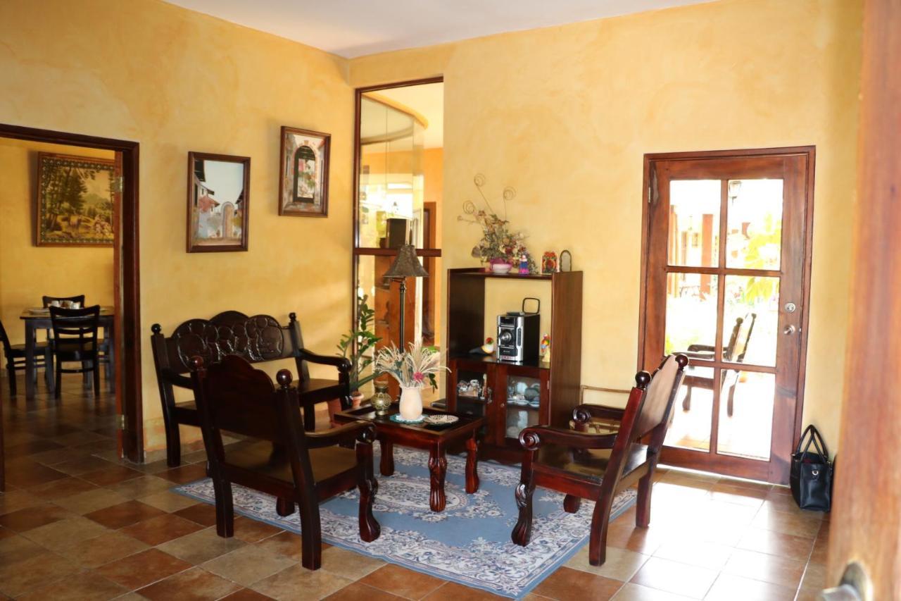 Posada Gema De Copan ซานตา โรซา เด โกปัน ภายนอก รูปภาพ