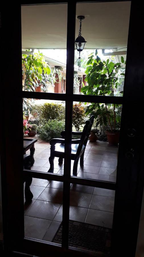 Posada Gema De Copan ซานตา โรซา เด โกปัน ภายนอก รูปภาพ