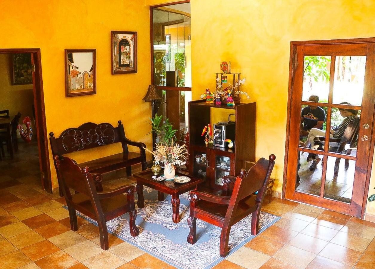 Posada Gema De Copan ซานตา โรซา เด โกปัน ภายนอก รูปภาพ